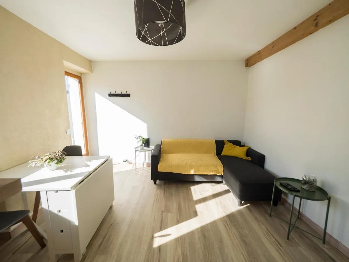 Charmant T2 Avec Terrasse Et Place De Parking Apartman Aix-les-Bains